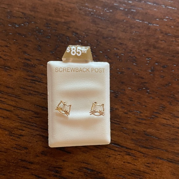 Jewelry - 10K Yellow Gold Cat